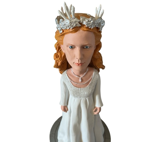 The princess bride buttercup shakems premium motion statue Bobblehead 2012 - Picture 4 of 6